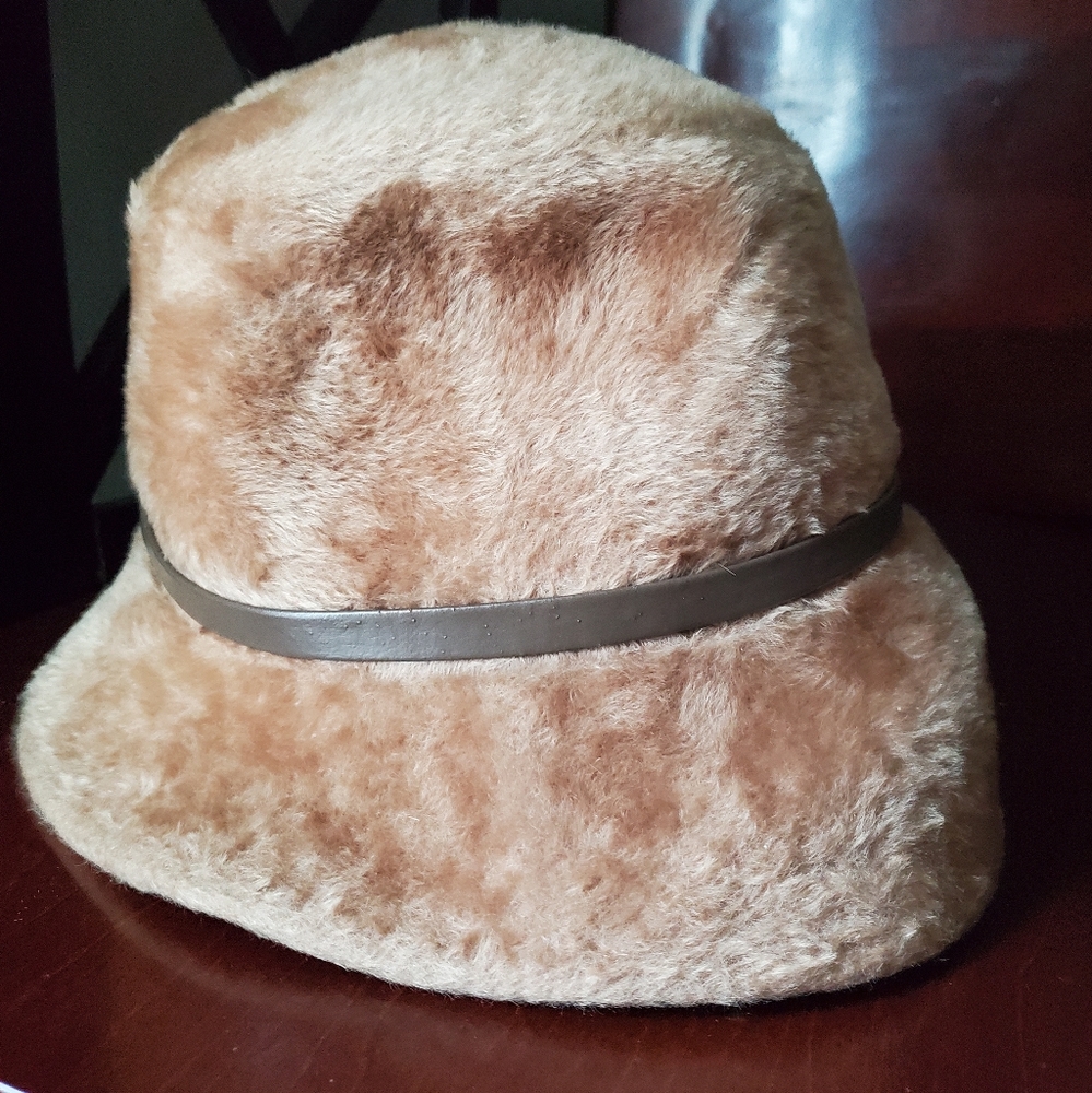 Darcel Exclusive Vintage Hat - Picture 2 of 7